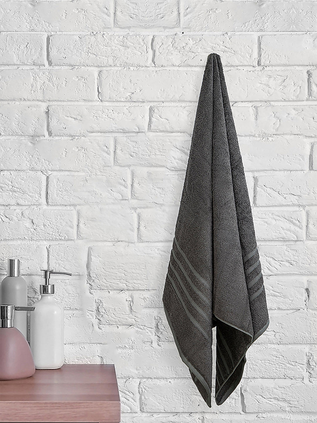 Kalpavriksha 550 gsm 100% Organic Cotton Soft & Fluffy Grey Colored Bath Towel